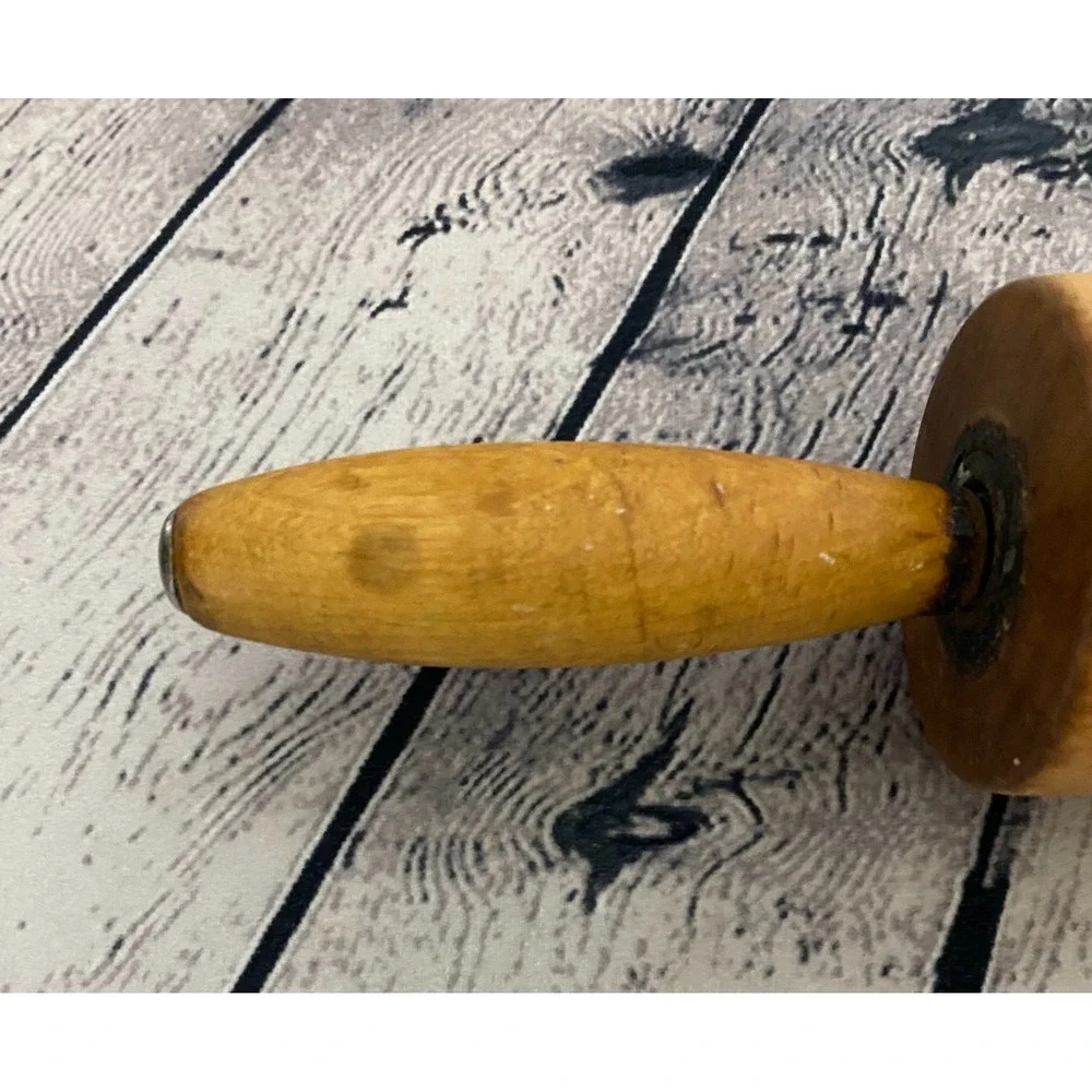Vintage‎ 10.5' Wooden Rolling Pin Primitive Country Farmhouse Decor for Kitchen